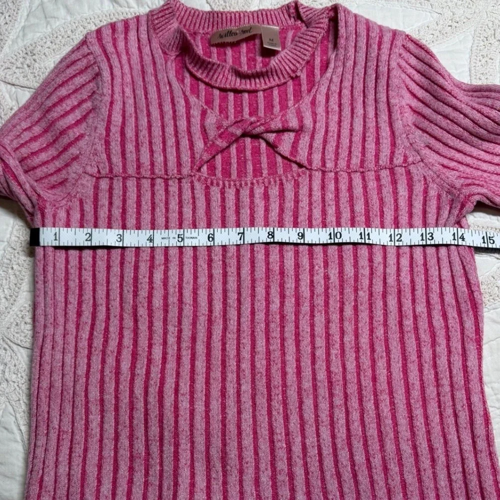 Willow Root Women Medium Knit Top Pink Striped Cutout Keyhole Ribbed Sweater - Picture 4 of 8